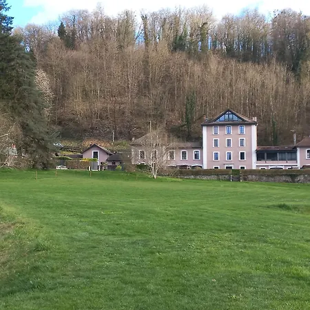Du Parc Saint-Martin-dʼUriage